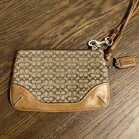 Coach Wristlet - Picture 1 of 3